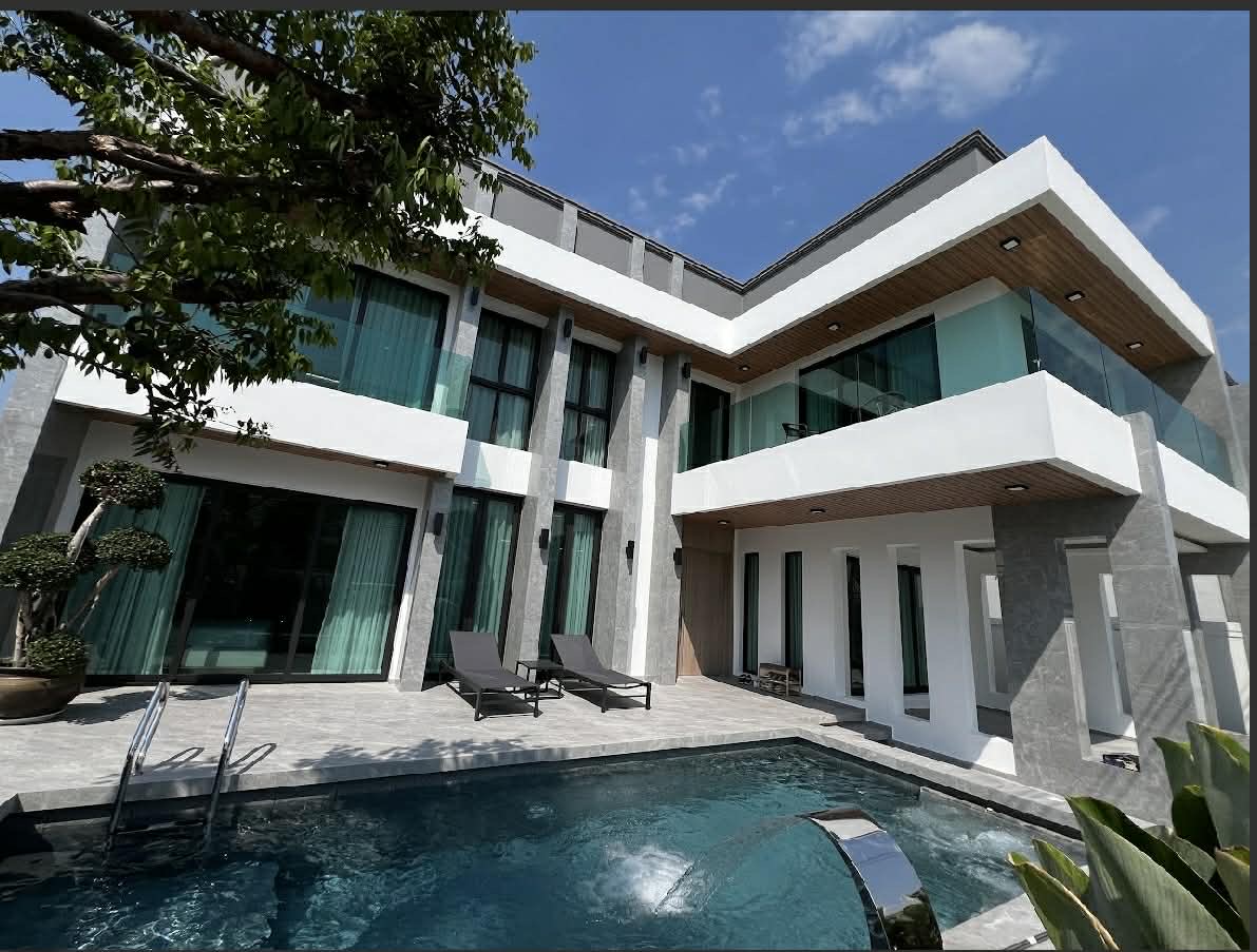 Soi Siam Country Club