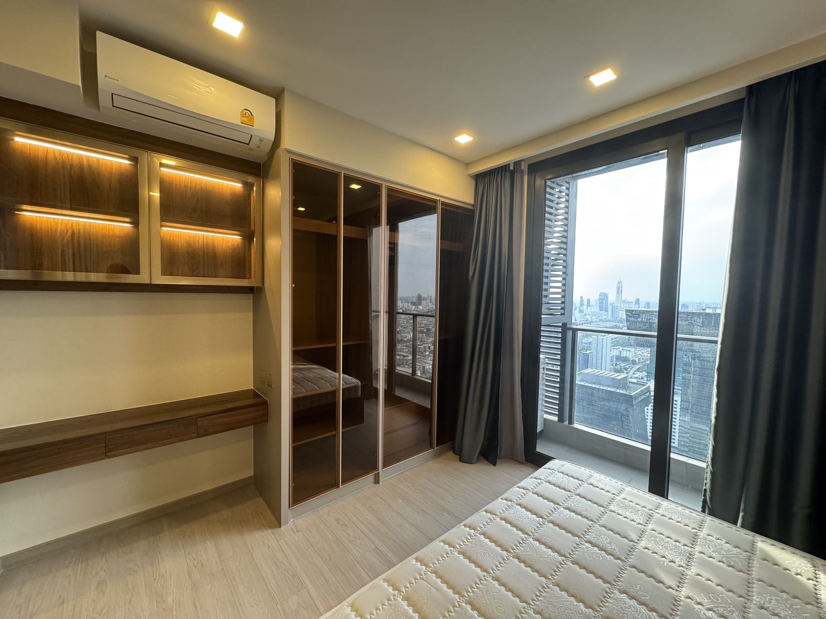 One9Five Asoke - Rama 9