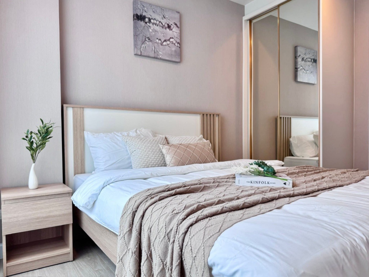 Metro Luxe Riverfront Rattanathibet