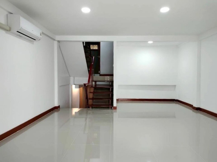 Thonglor25
