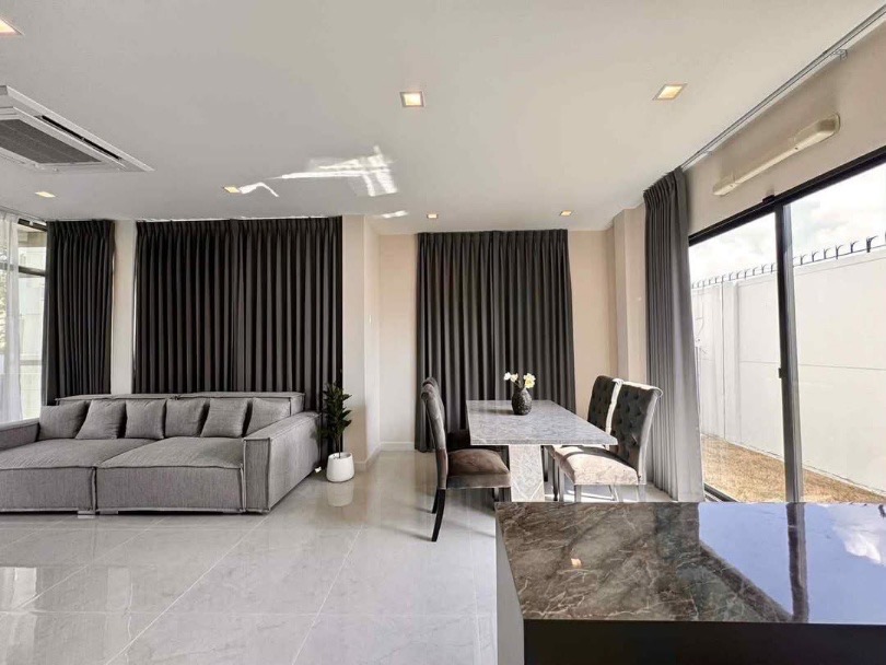 Bangkok Boulevard Bangna km.5