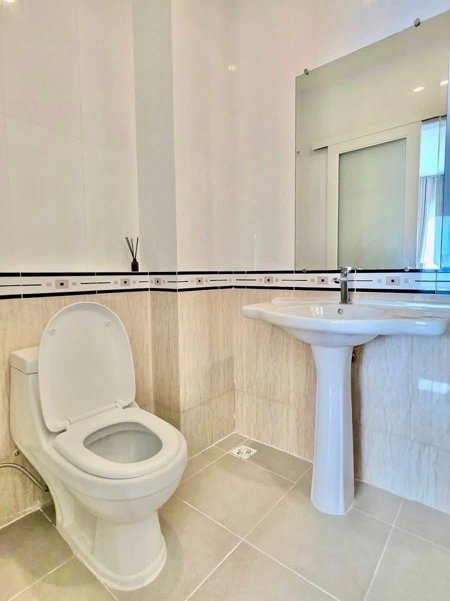 CC Condominium 2 