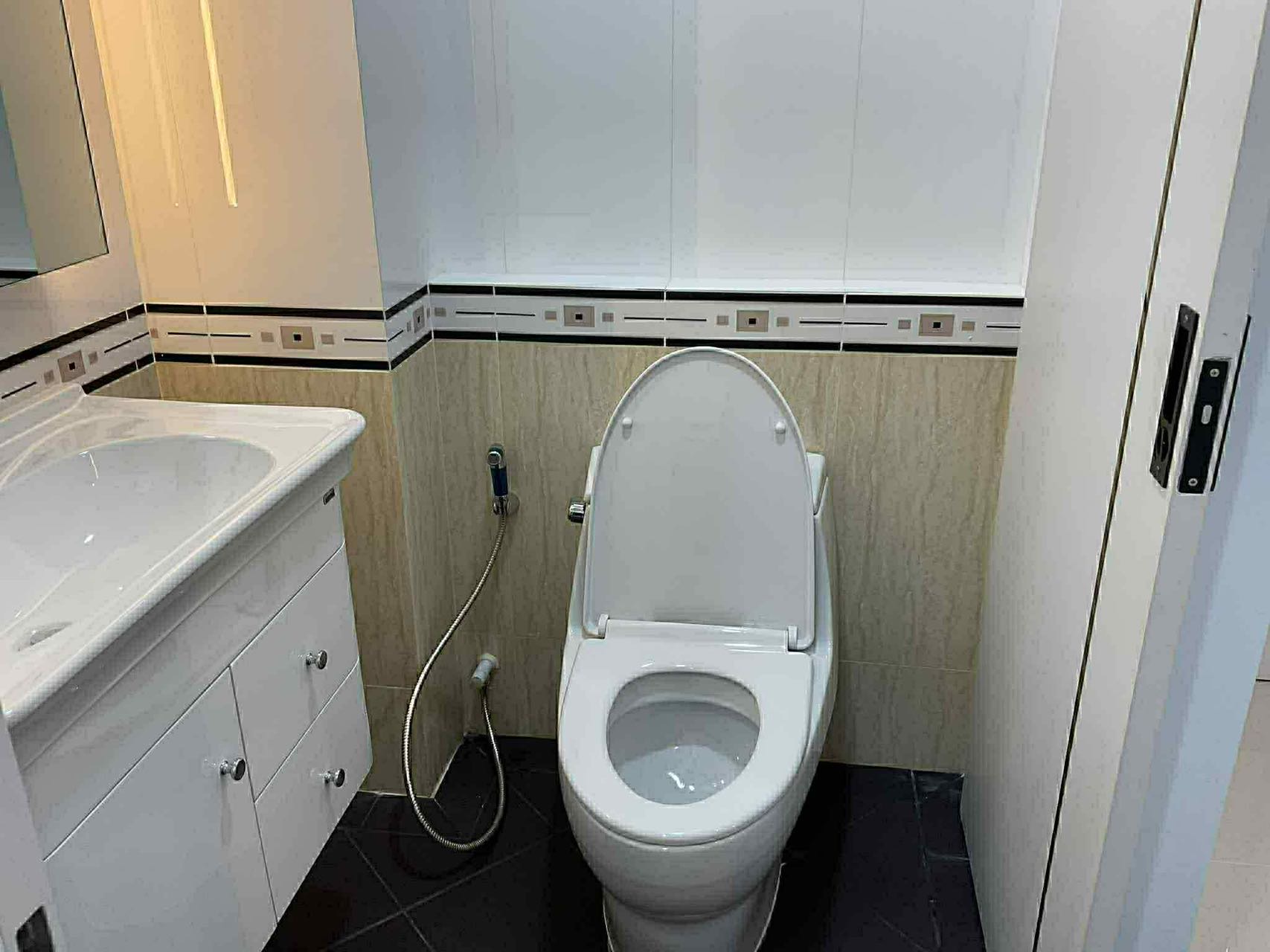 CC Condominium 1