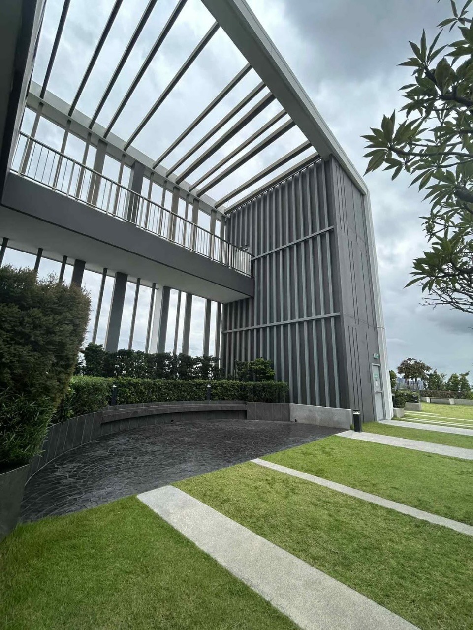 Supalai Loft Prajadhipok Wongwianyai