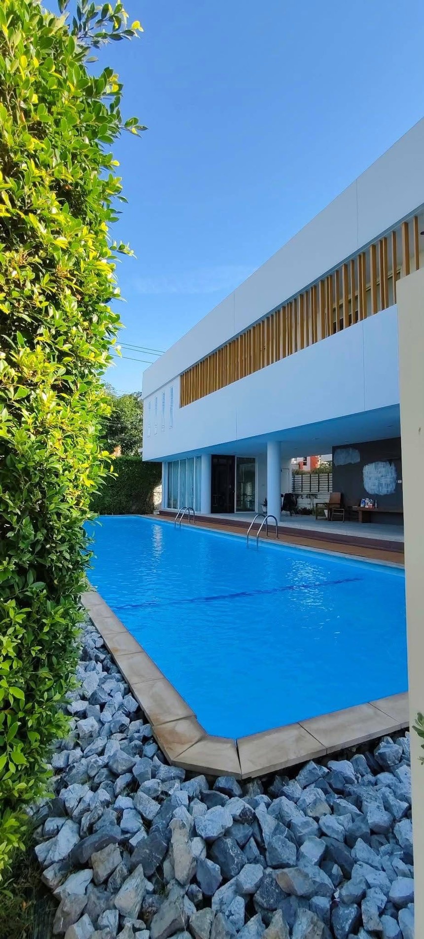 Courtyard Villa Rama 9- Wongwaen