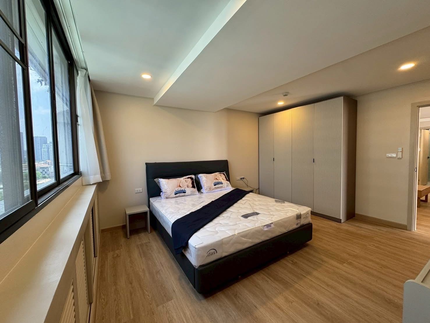 Supalai Place Sukhumvit 39 