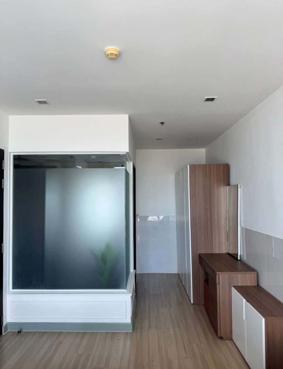 Skywalk Residence-B