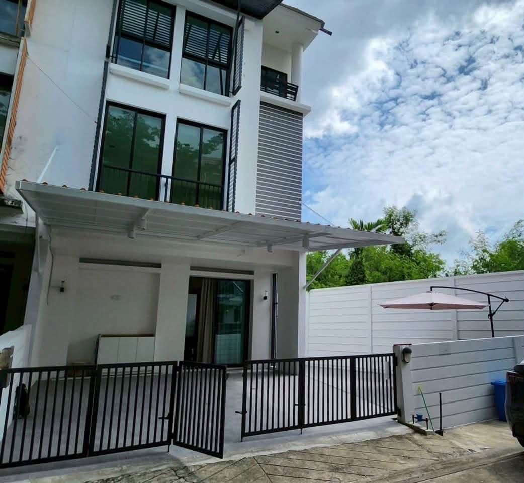 Areeya Mandarina Sukhumvit77