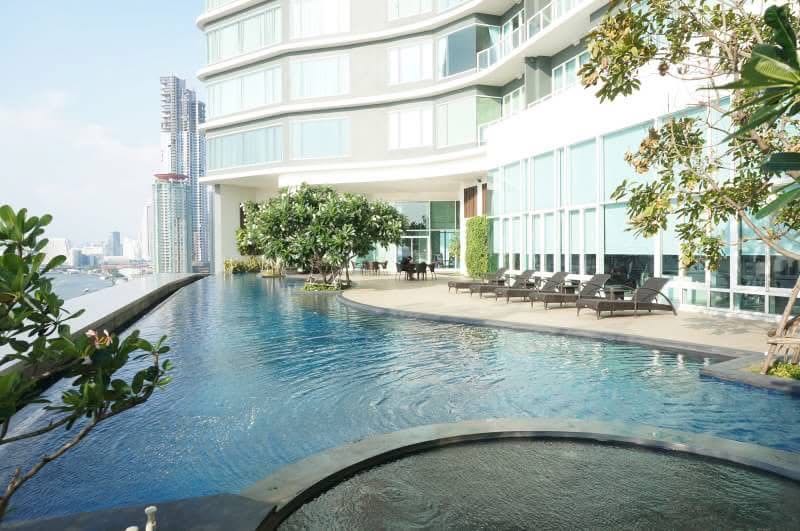 Menam Residence 一线湄南河景两室公寓出租